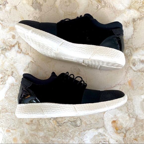 Stau European Slip On Training Sneakers - Picture 4 of 12